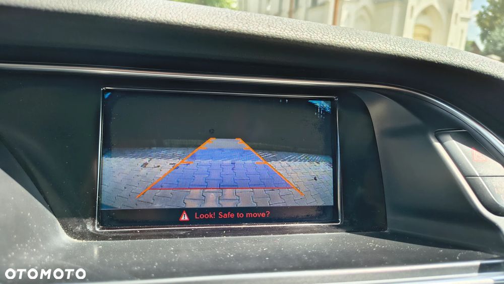 Audi A4 Limousine - 16