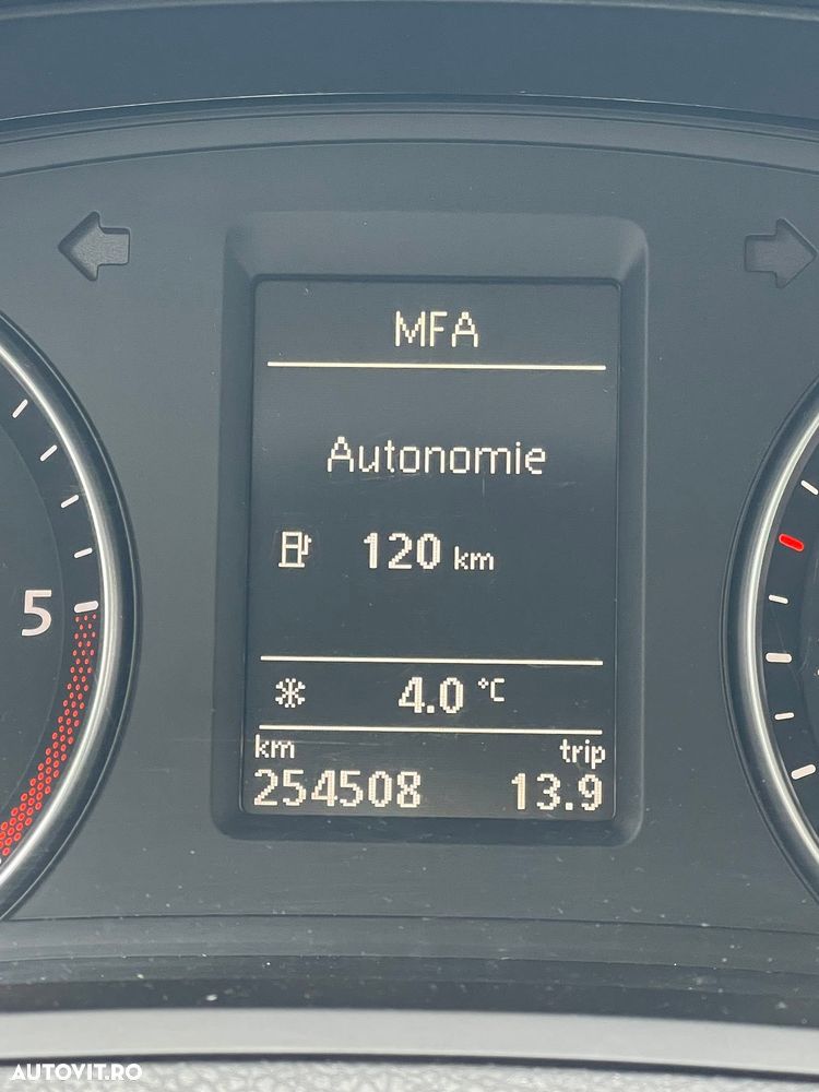 Volkswagen Sharan 2.0 TDI DSG Blue Motion Style - 10