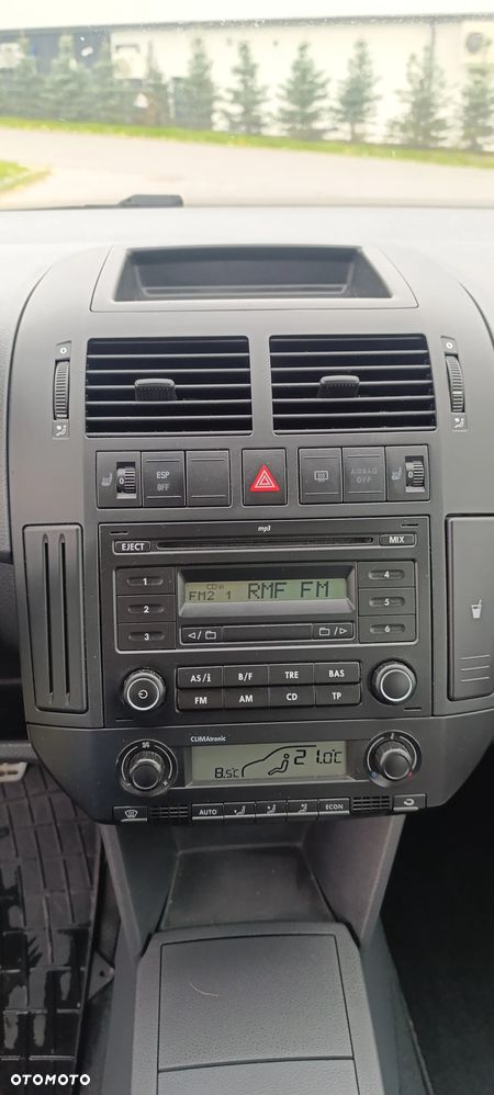 Volkswagen Polo Cross 1.6 - 17