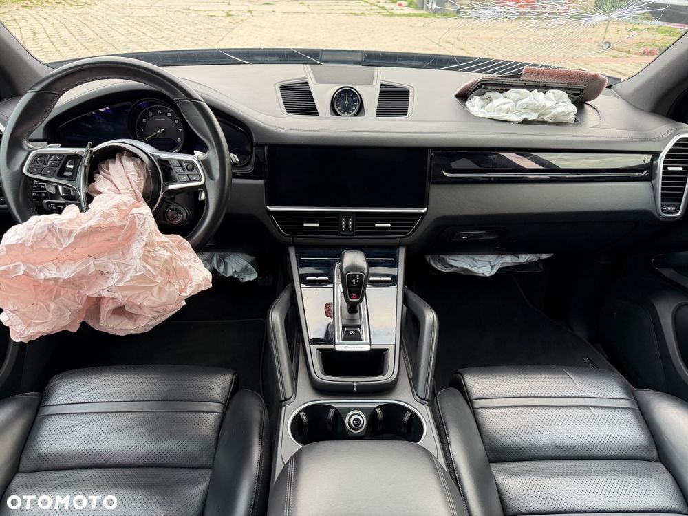Porsche Cayenne E-Hybrid Tiptronic S - 32