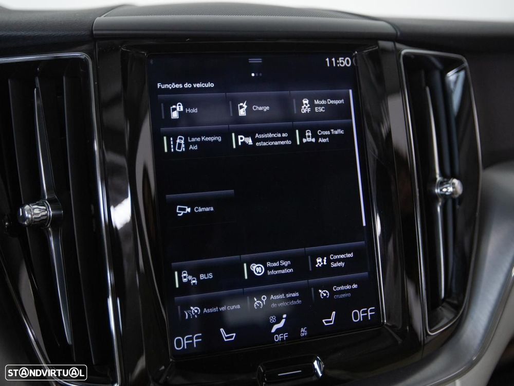 Volvo XC 60 2.0 T8 PHEV Momentum Plus AWD - 29