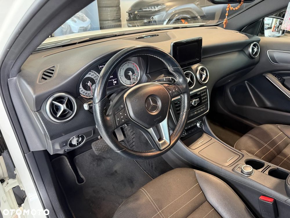 Mercedes-Benz Klasa A 180 CDI (BlueEFFICIENCY) 7G-DCT Urban - 12