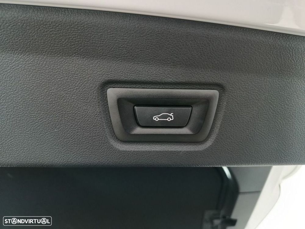 BMW i4 eDrive40 Pack Desportivo M - 10