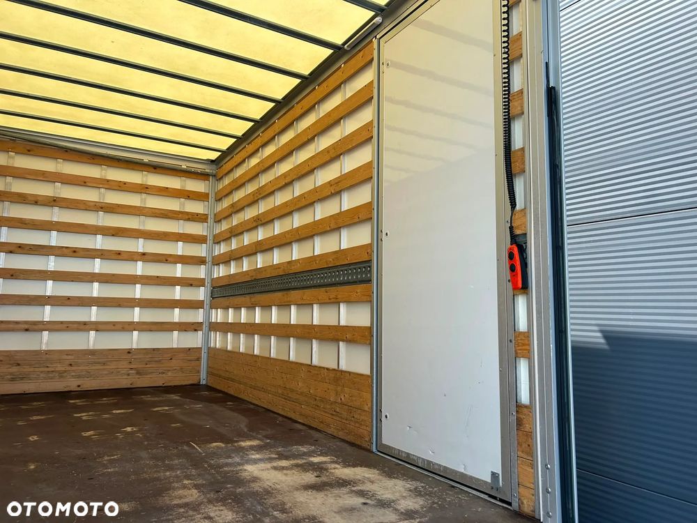 Iveco Daily 40C18 35C18 3.0 HPI Hi-Matic Kontener 8 palet + winda 1000kg + drzwi boczne **Kamera**Klima**LED**Super stan**2023R** - 9