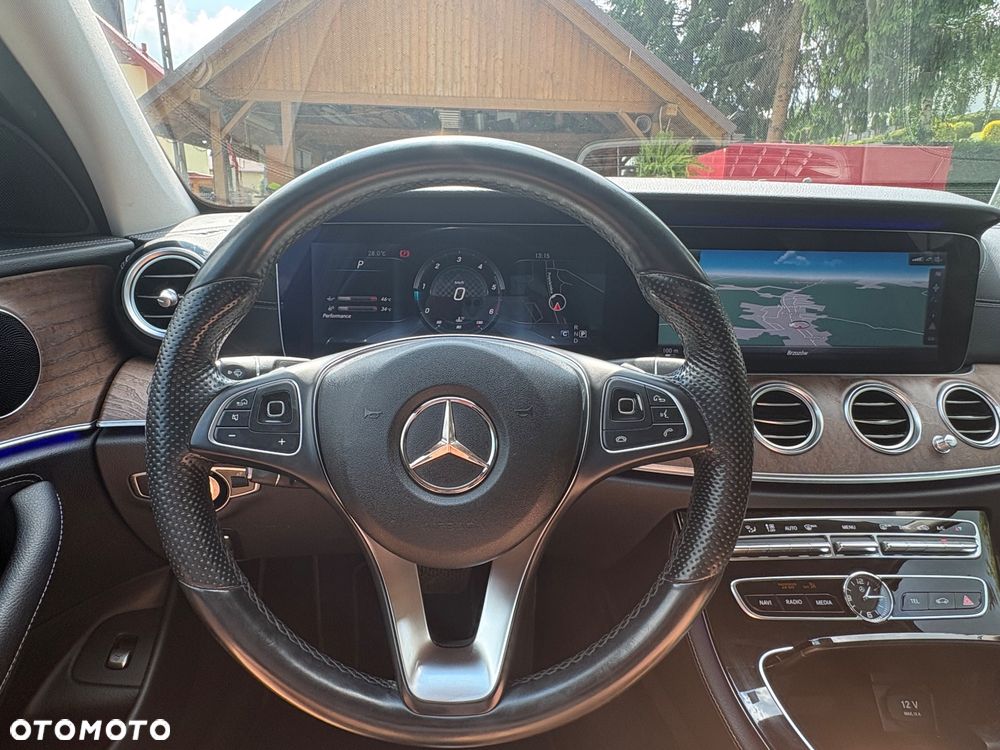 Mercedes-Benz Klasa E 220 d 9G-TRONIC AMG Line - 30