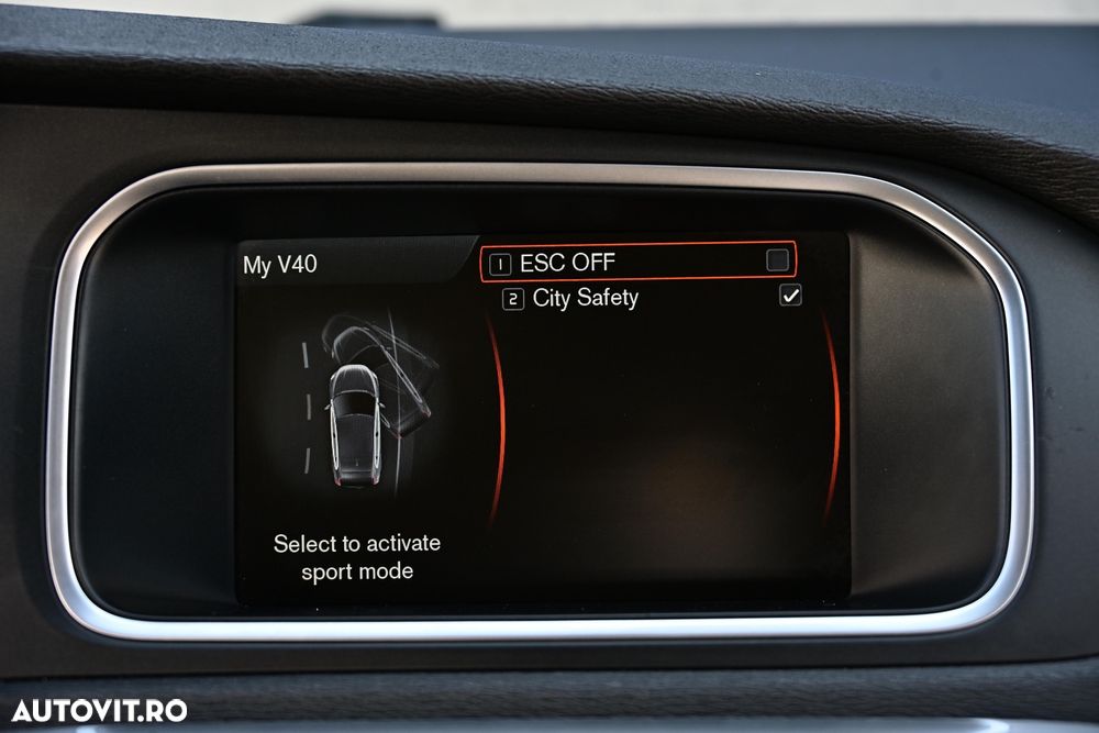 Volvo V40 D3 Geartronic - 28