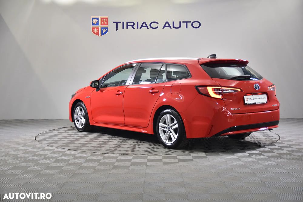 Toyota Corolla - 4