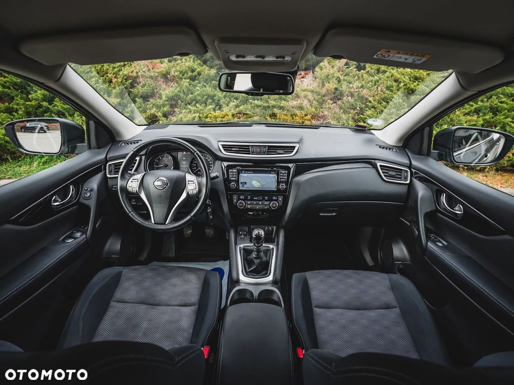 Nissan Qashqai 1.2 DIG-T N-Connecta EU6 - 27