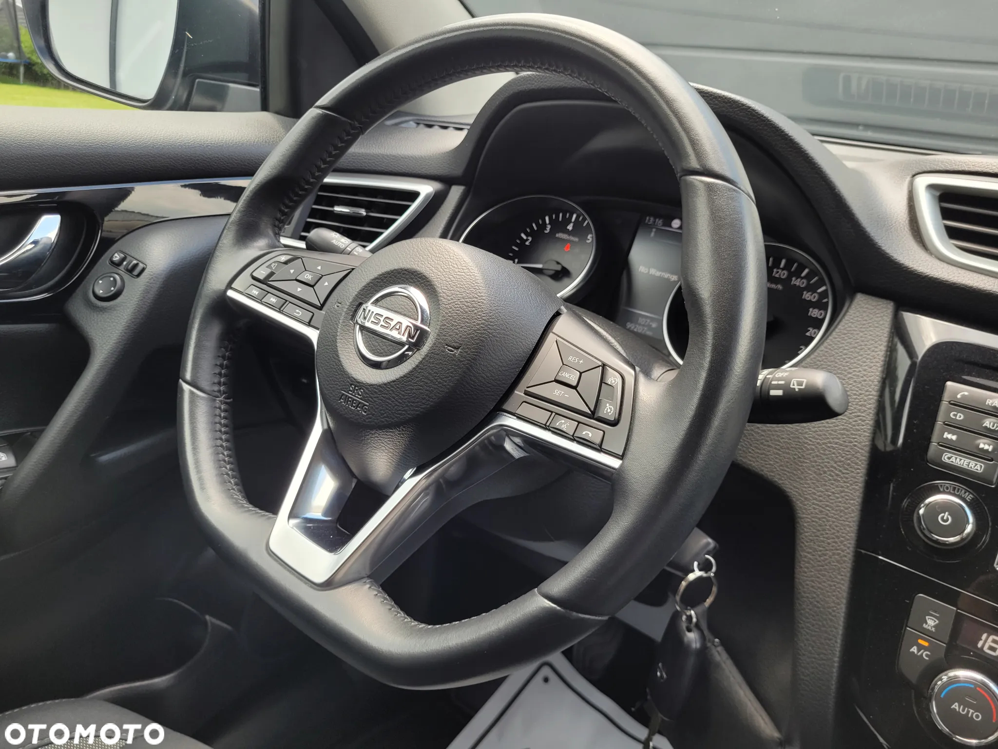 Nissan Qashqai 1.2 DIG-T N-Connecta - 22