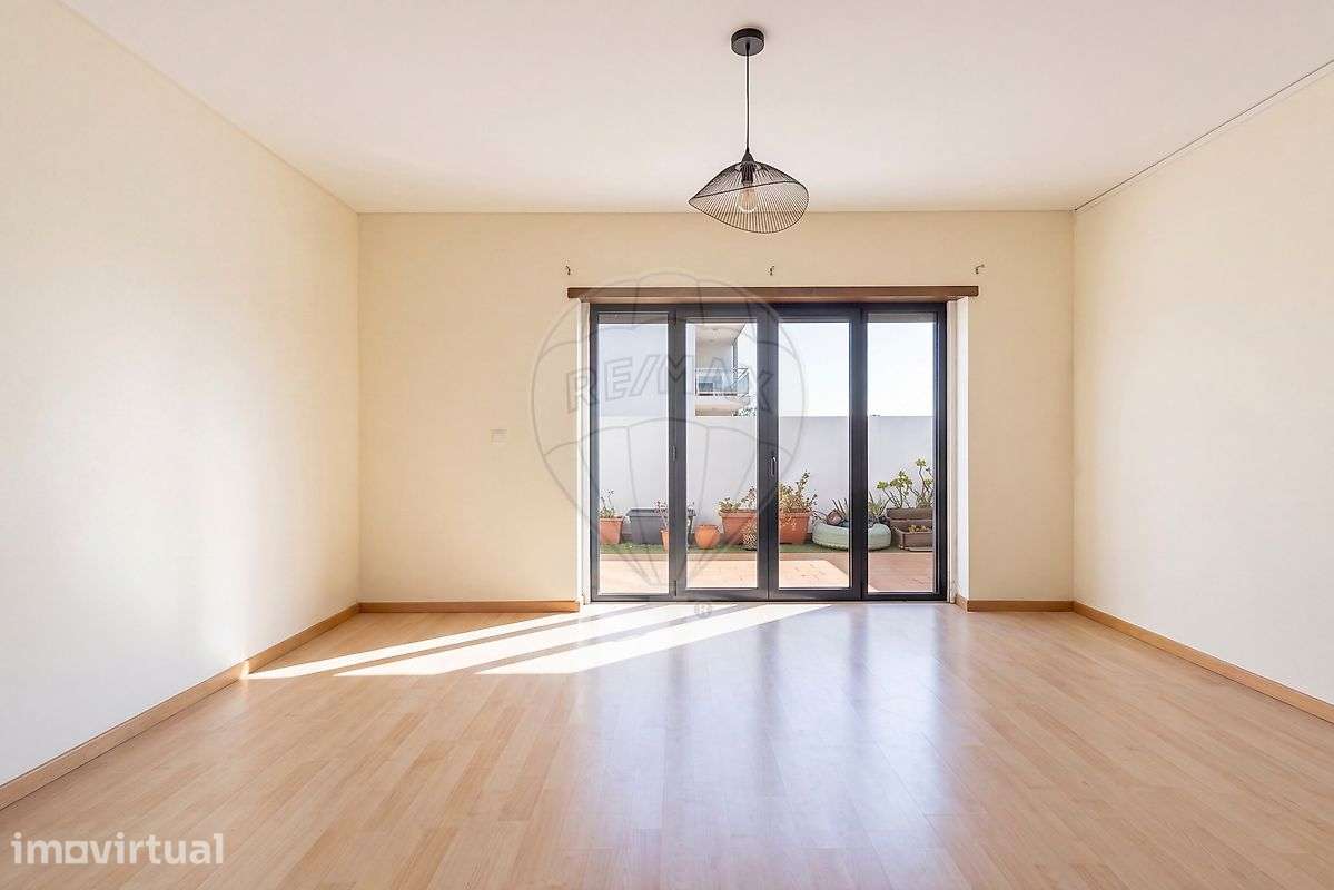 Apartamento T1 para venda - Grande imagem: 2/17