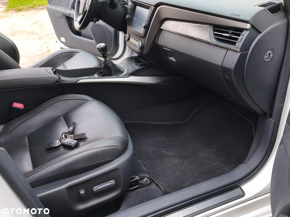 Toyota Avensis 1.8 Prestige - 20