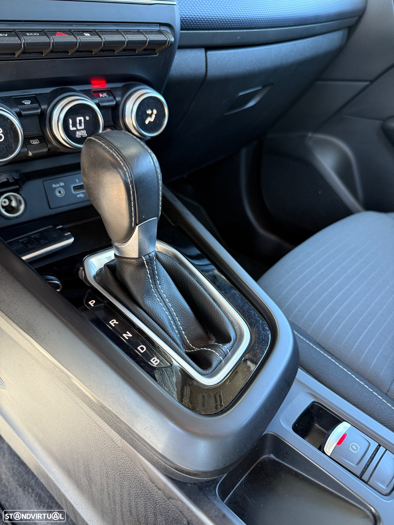 Renault Arkana 1.6 E-Tech Intens - 11