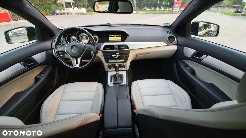 Mercedes-Benz Klasa C 250 (BlueEFFICIENCY) 7G-TRONIC - 11
