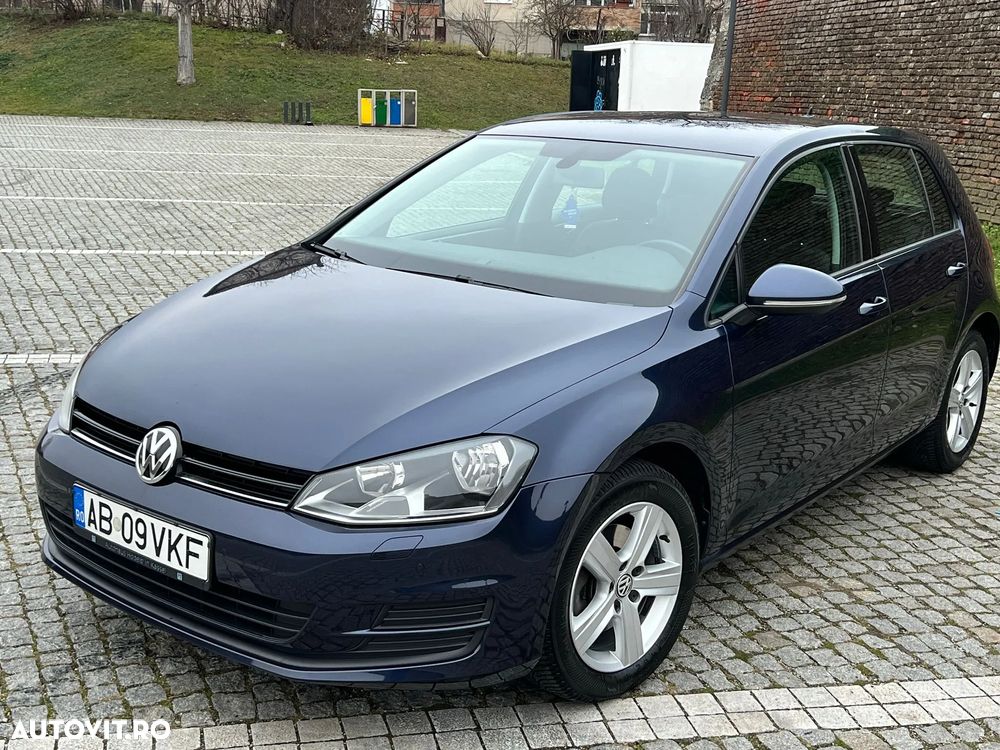 Volkswagen Golf 2.0 TDI BlueMotion Technology DSG Lounge