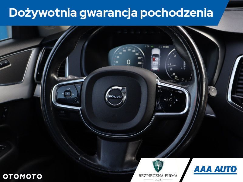 Volvo XC 90 - 21