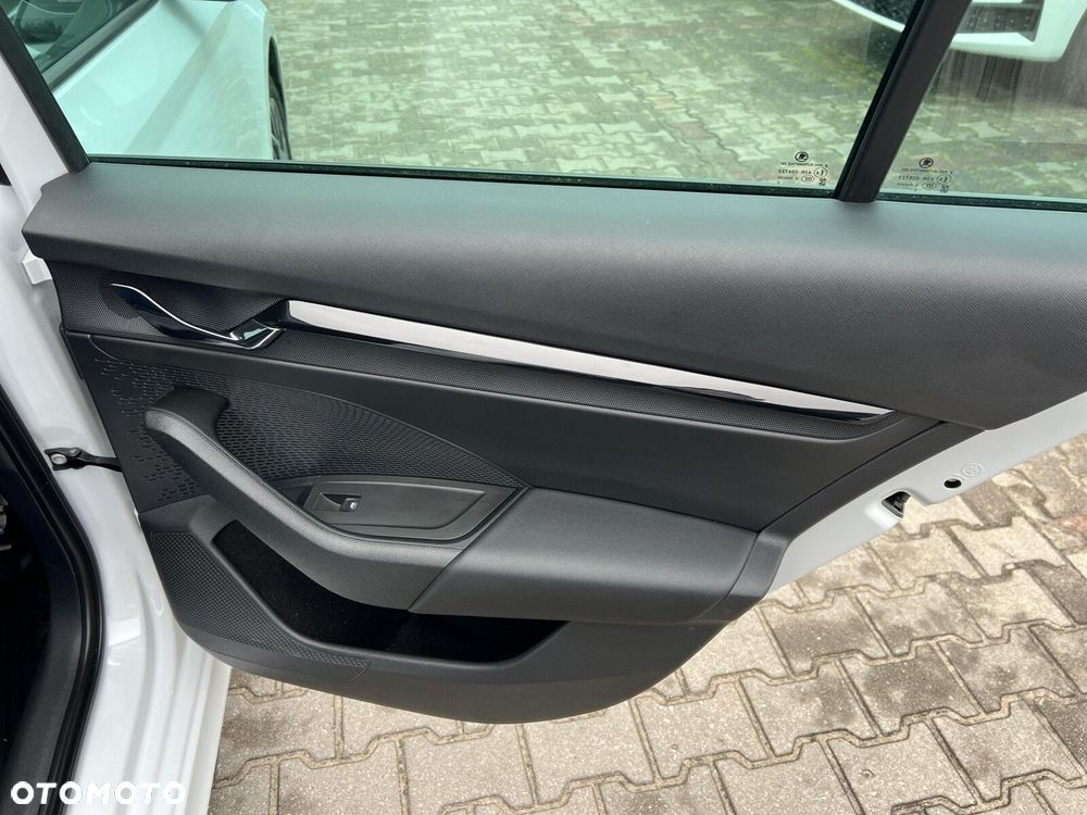 Skoda Octavia 2.0 TDI Ambition DSG - 12