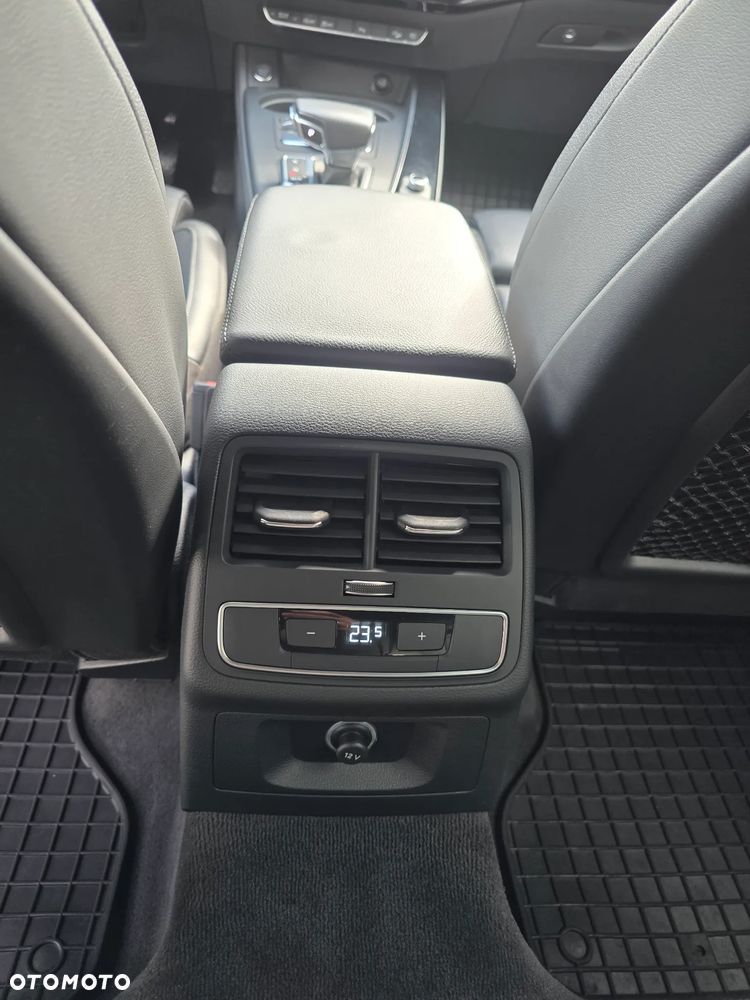 Audi A4 Allroad - 25