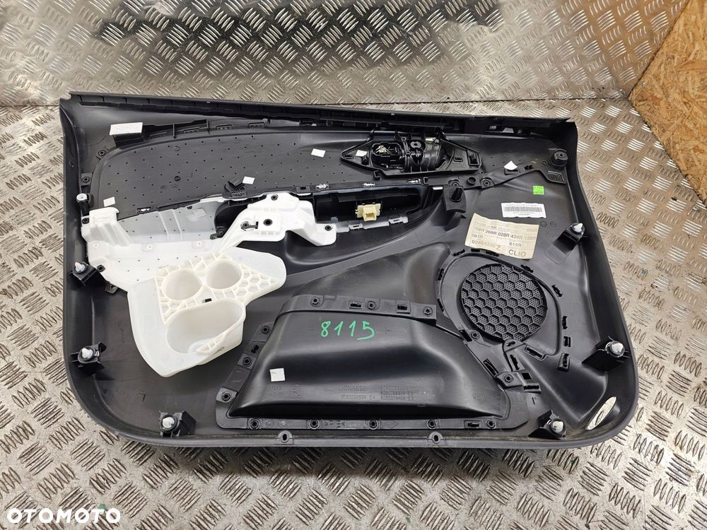 renault clio iv hb 5d europa komplet - 1