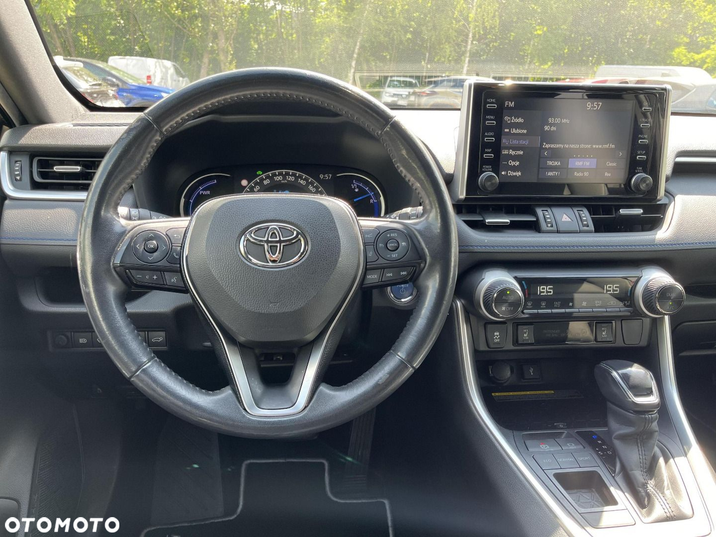 Toyota RAV4 - 9