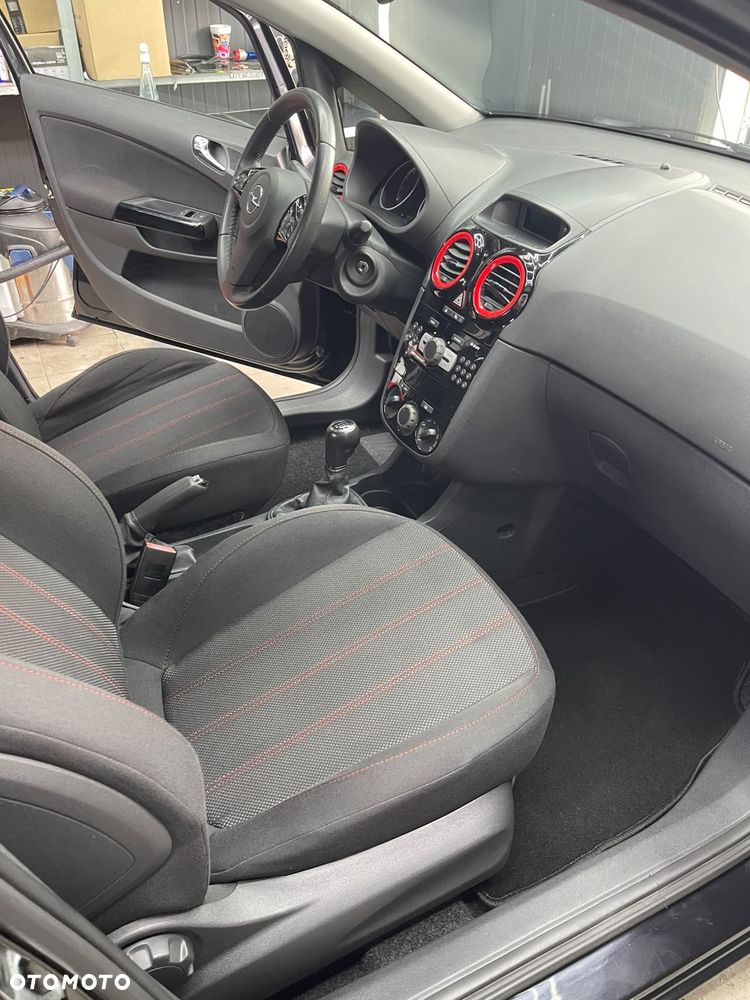 Opel Corsa 1.4 16V Color Edition - 22