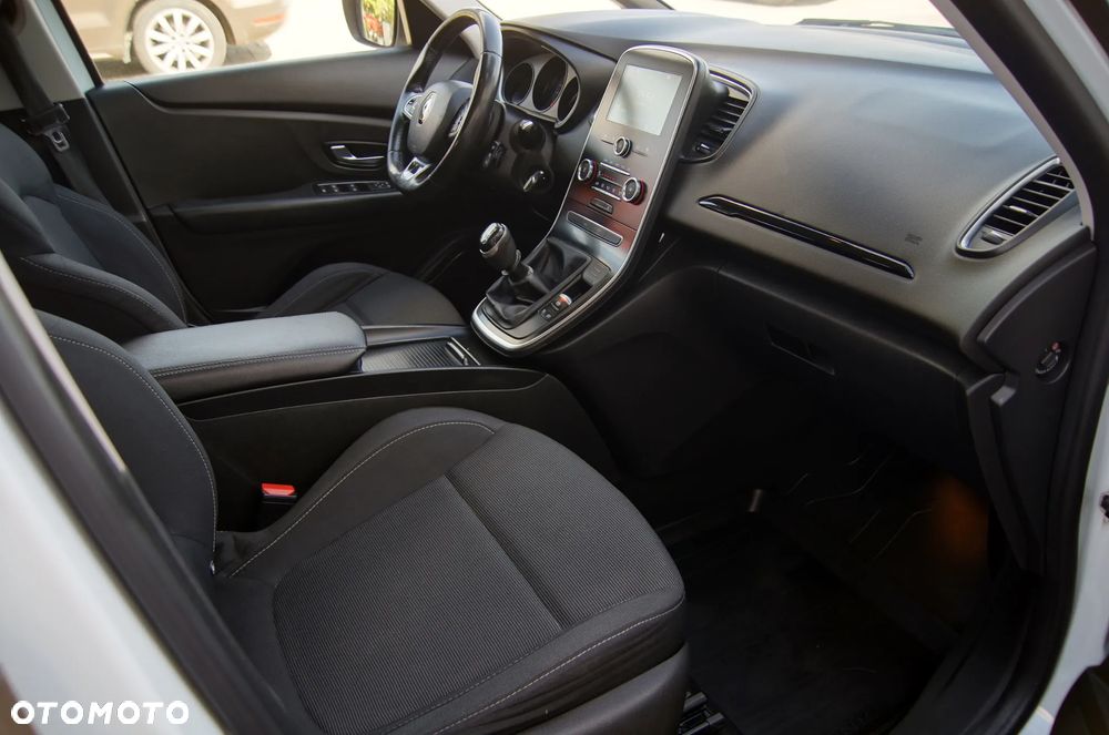 Renault Scenic 1.5 dCi Energy Life EU6 - 16