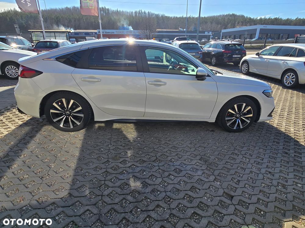 Honda Civic 2.0 i-MMD Elegance CVT - 8