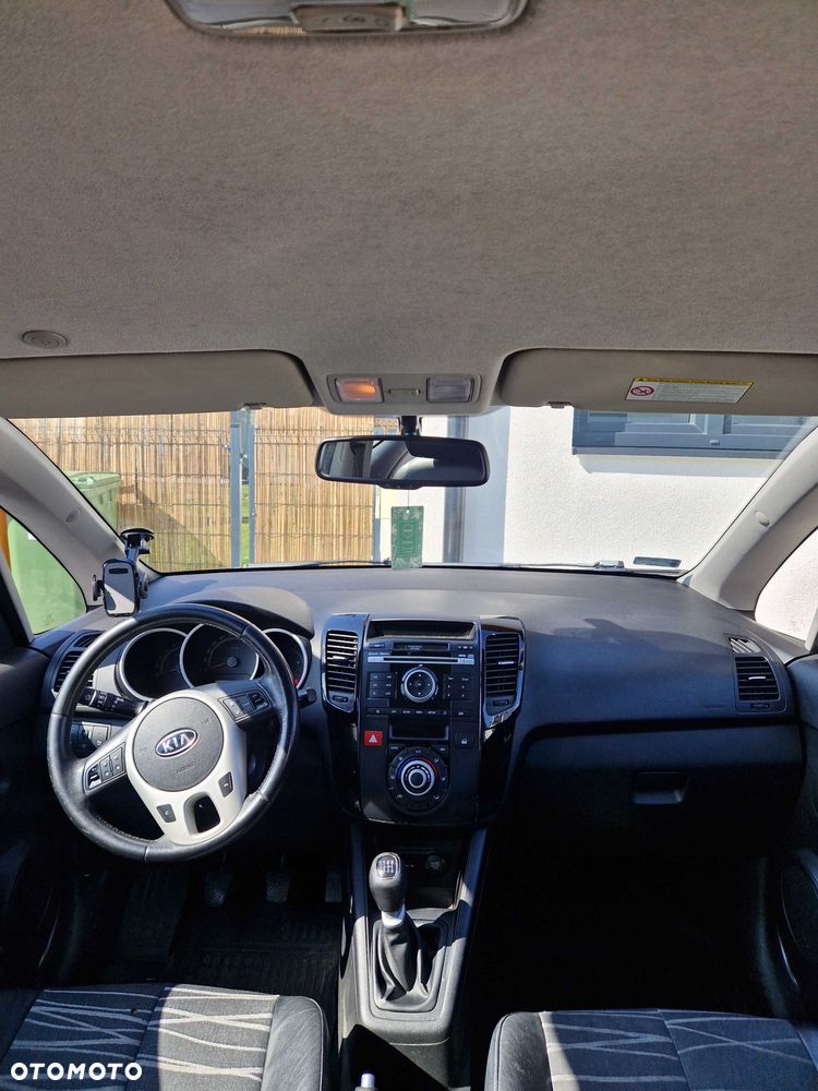 Kia Venga - 7