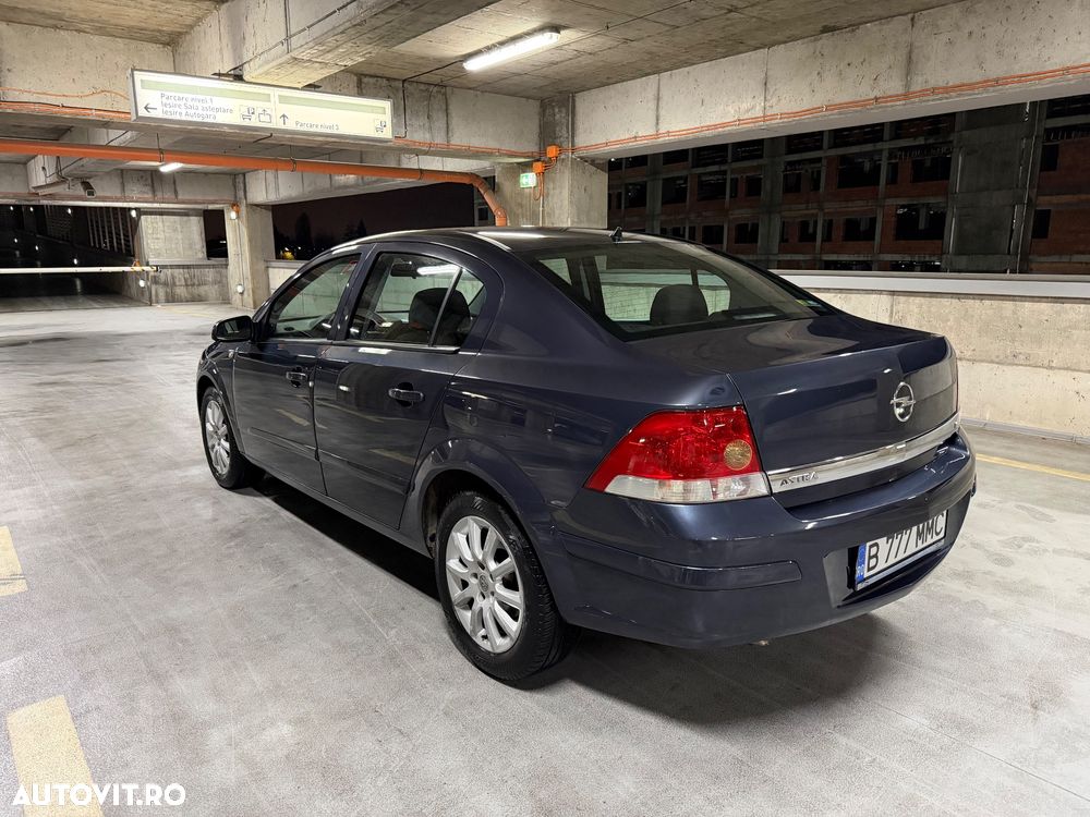 Opel Astra 1.6i 16V Elegance - 3