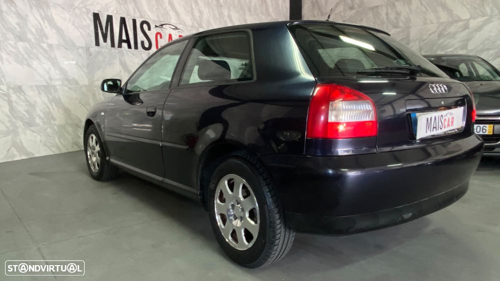 Audi A3 1.6 Sport - 4