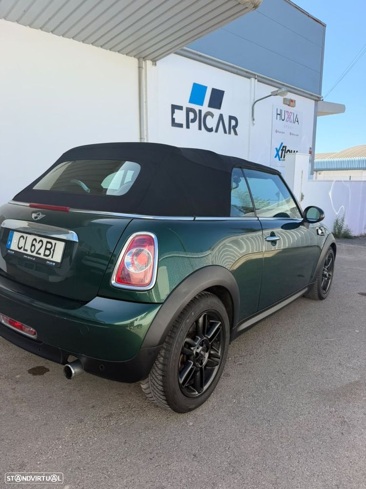 MINI Cabrio Cooper Auto - 8