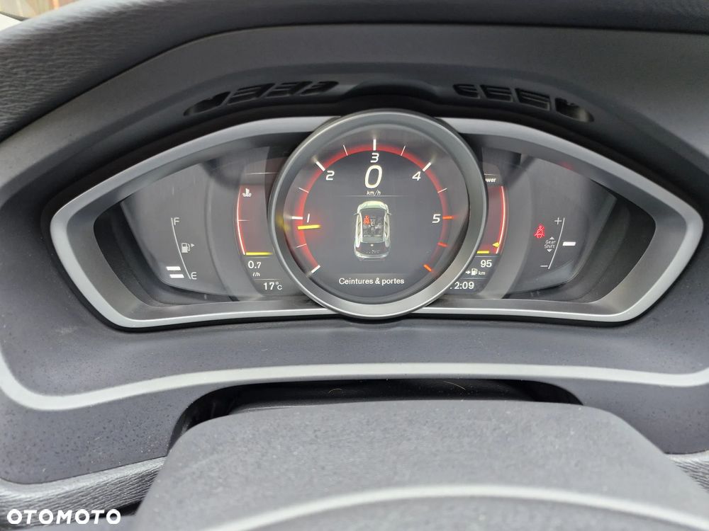 Volvo V40 D2 Inscription - 19