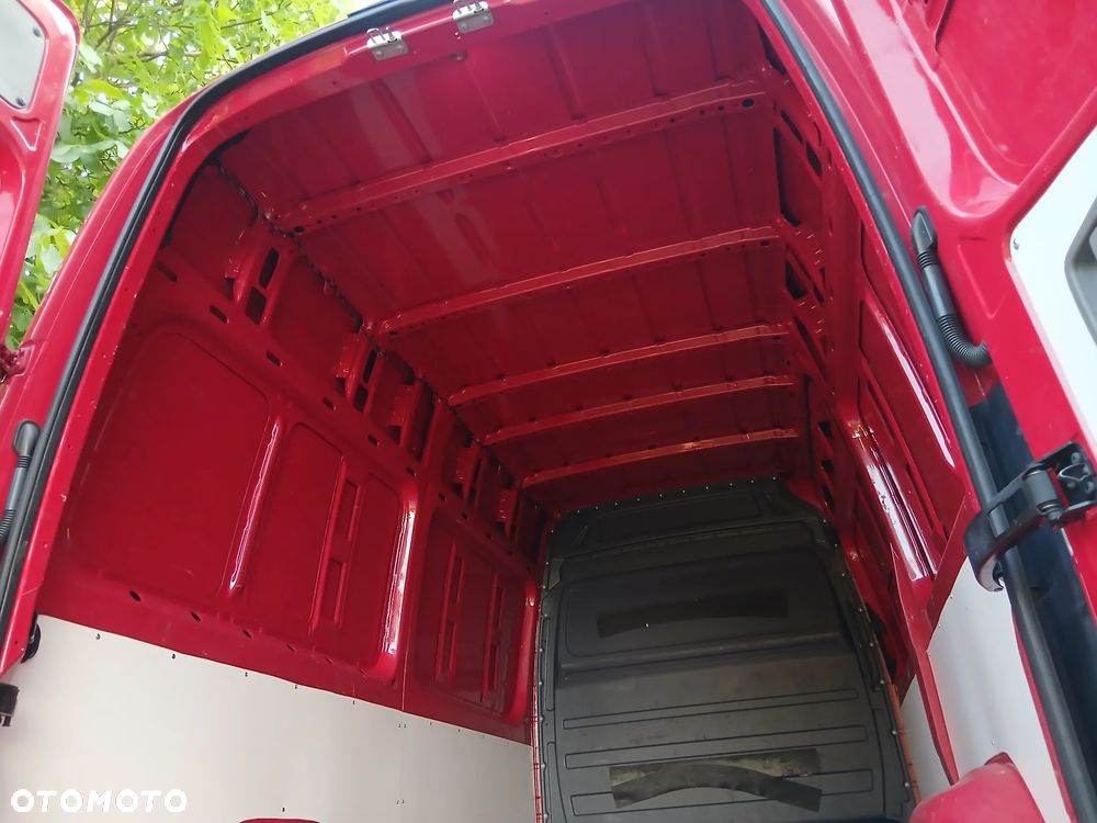 Mercedes-Benz Sprinter - 8