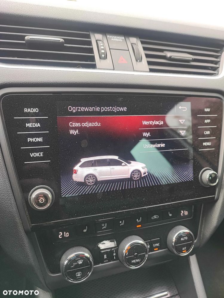 Skoda Octavia 2.0 TSI DSG RS - 11