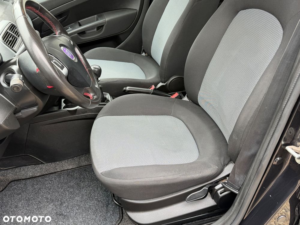 Fiat Grande Punto 1.2 8V - 15