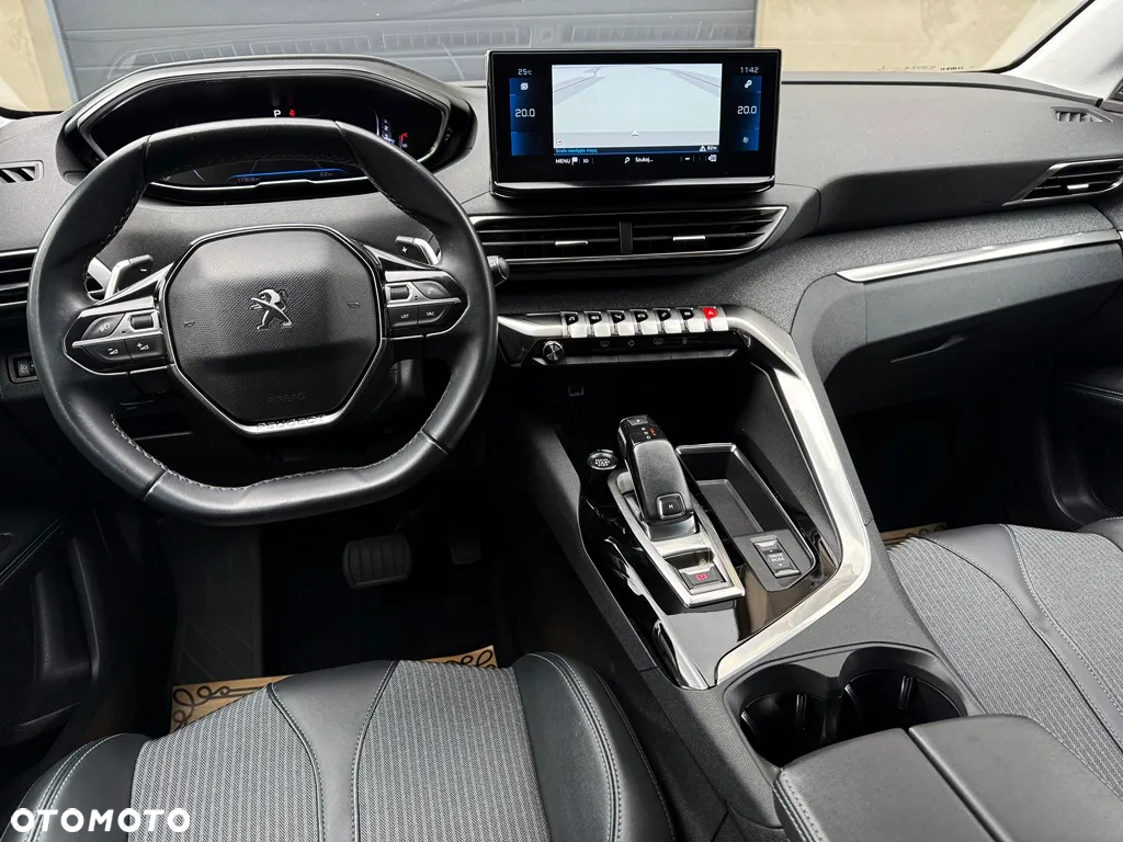 Peugeot 3008 1.5 BlueHDi Allure S&S EAT8 - 31