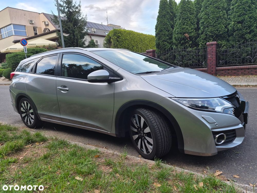 Honda Civic 1.8 Lifestyle (ADAS / Connect+) - 4
