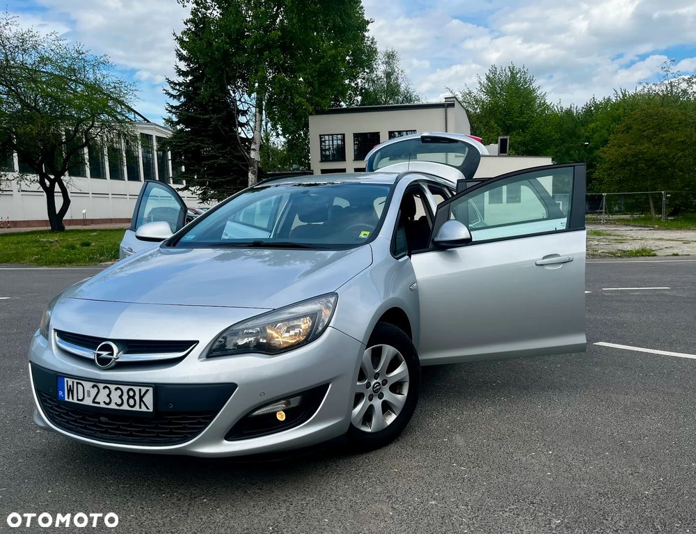 Opel Astra 1.6 CDTI Enjoy - 1