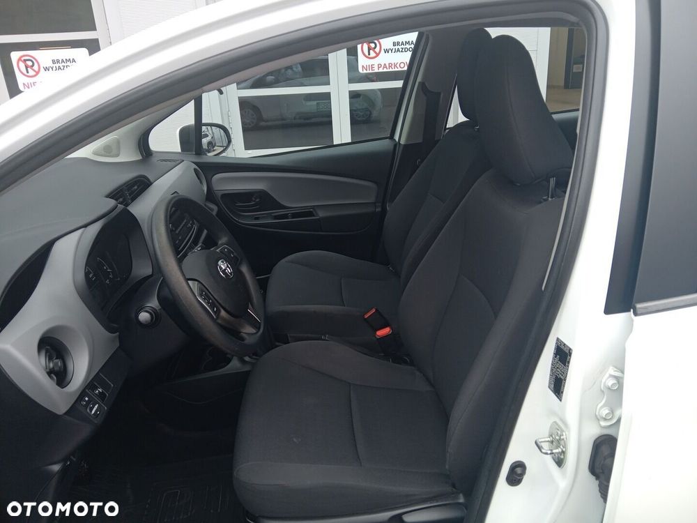 Toyota Yaris - 14