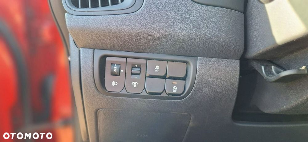 Kia Rio - 21