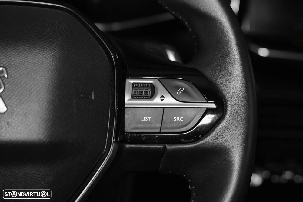 Peugeot 208 1.2 PureTech Allure Pack EAT8 - 8