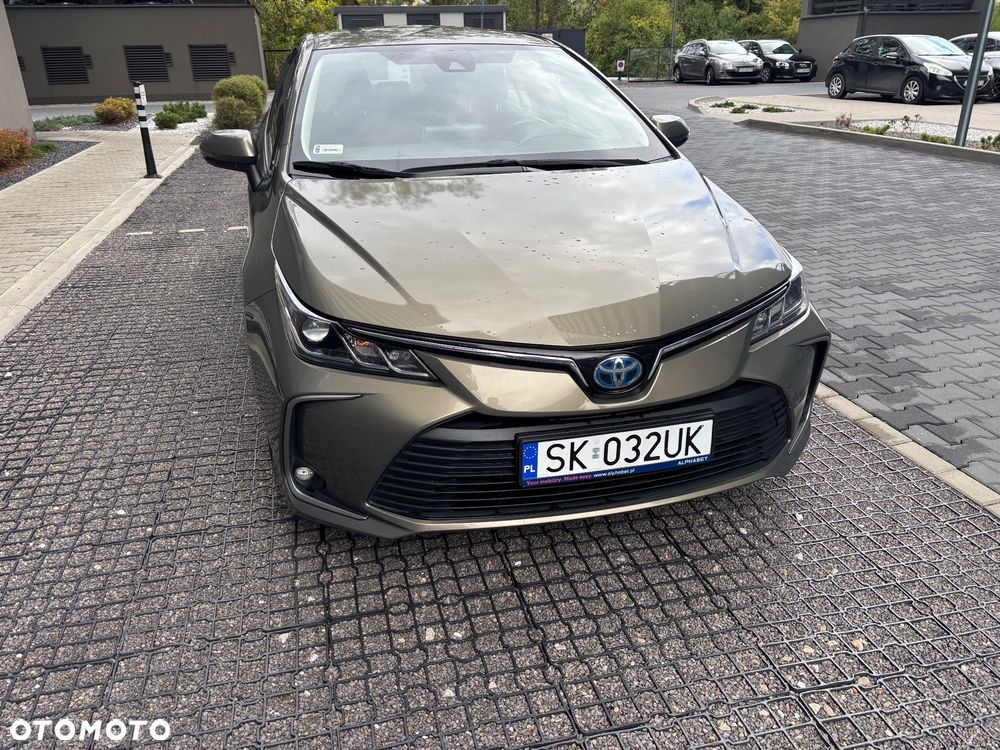 Toyota Corolla 1.8 Hybrid Executive - 16