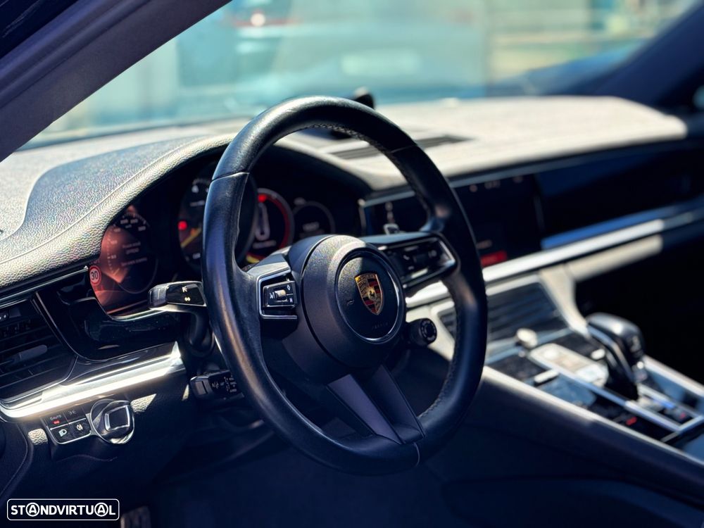 Porsche Panamera Sport Turismo 4 E-Hybrid Edition 10 Anos - 4