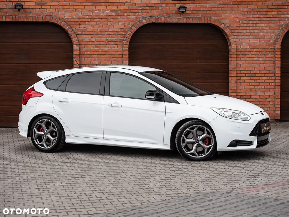 Ford Focus 2.0 EcoBoost ST - 3