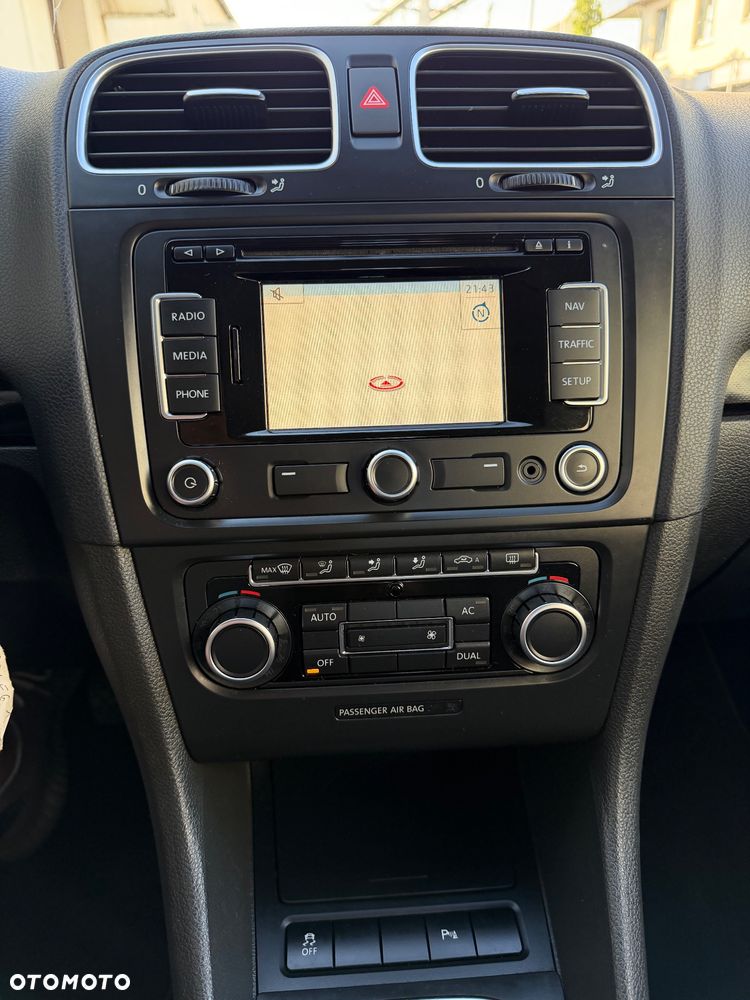 Volkswagen Golf - 30