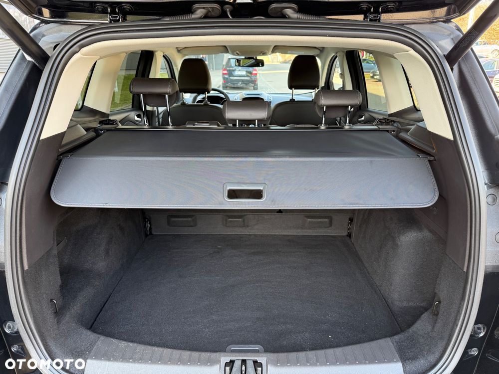 Ford Kuga 1.5 EcoBoost 2x4 Titanium - 30