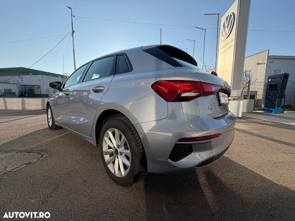 Audi A3 Sportback 2.0 30 TDI Basic - 5