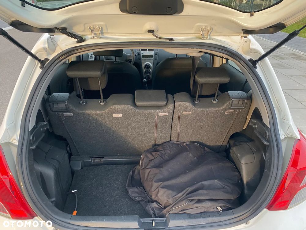 Toyota Yaris 1.0 Terra EU5 - 6