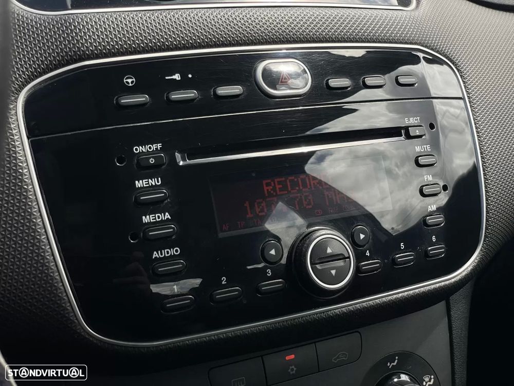 Fiat Punto 1.2 Young S&S - 16