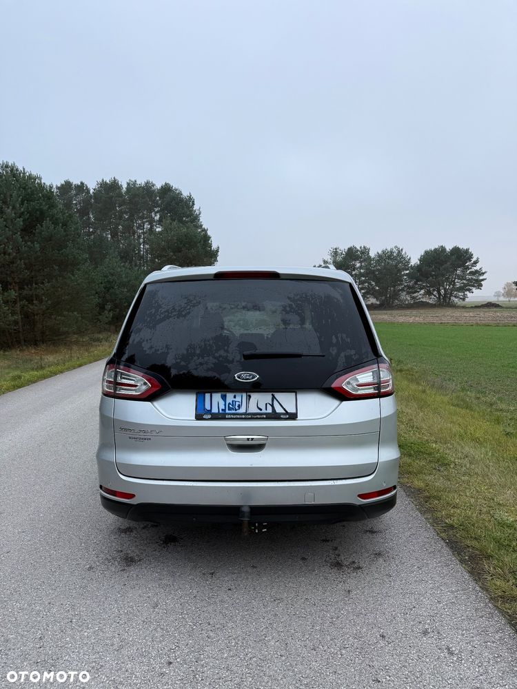 Ford Galaxy - 8