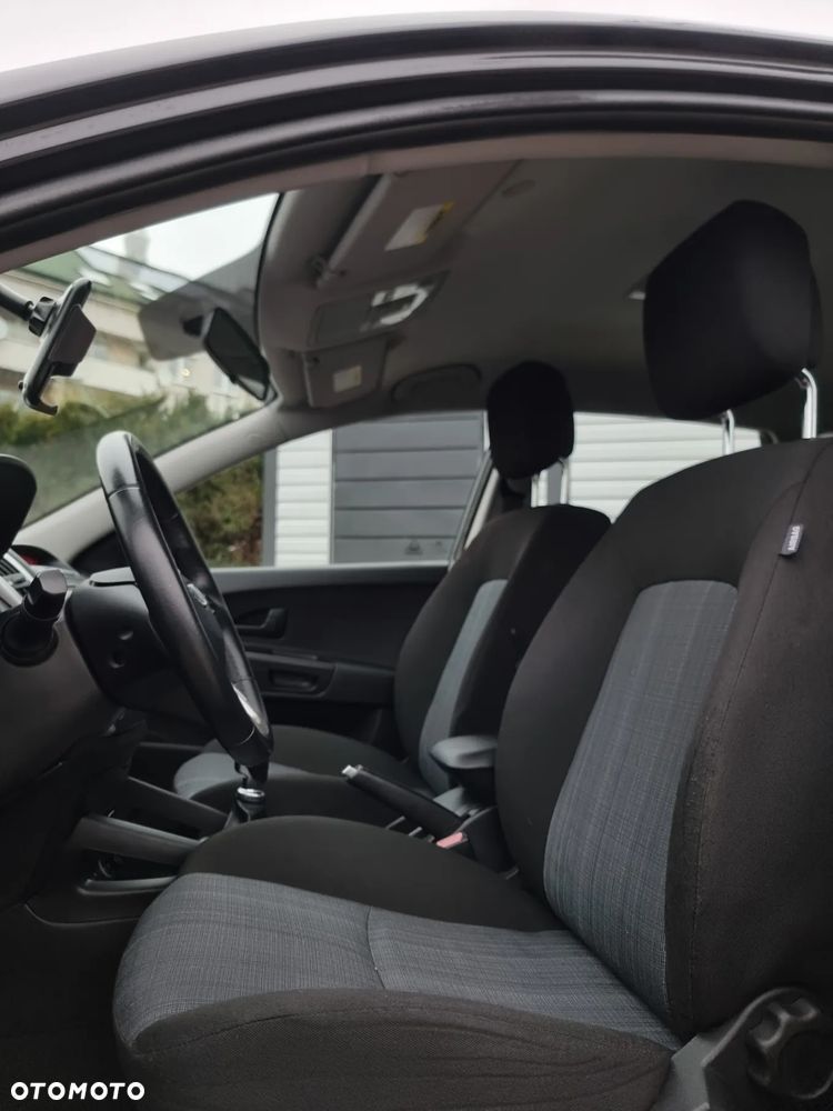 Kia Ceed 1.4 Comfort + - 19